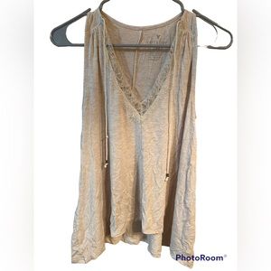 American Eagle Lace Trim V Neck Tank (XS)